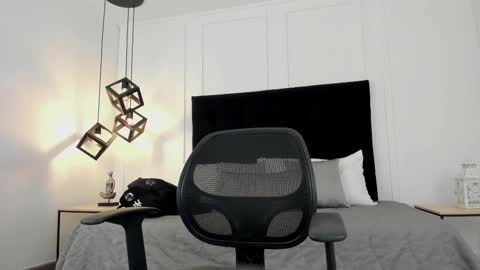 Jonathan Danielss  online show from 02.27.25