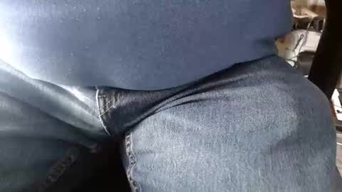 Snapshot of joncpics chatting on 10.16.25 joncpics online show from 10.16.25