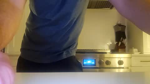 Snapshot of jonesy420xoo chatting on 03.04.25 jonesy420xoo online show from 03.04.25