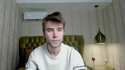 Snapshot of jonnahhell chatting on 11.14.25 Jonah online show from 11.14.25