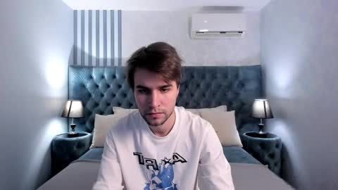 Snapshot of jonnahhell chatting on 11.26.25 Jonah online show from 11.26.25