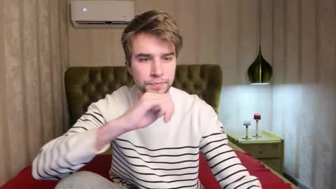 Snapshot of jonnahhell chatting on 11.29.25 Jonah online show from 11.29.25