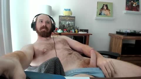 Snapshot of jonnlulz chatting on 09.24.25 Jon online show from 09.24.25