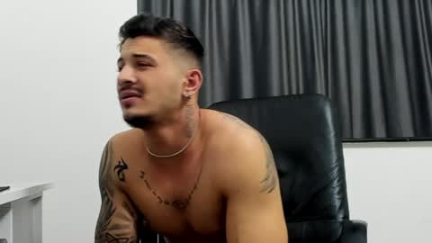 jonnyporn1 online show from 01.16.25