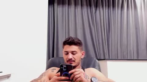 jonnyporn1 online show from 01.22.25