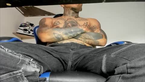 Snapshot of jordan33blake chatting on 11.11.25 jordan33blake online show from 11.11.25