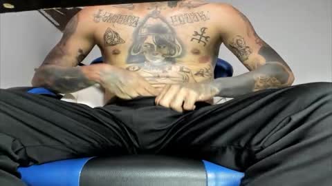 Snapshot of jordan33blake chatting on 11.13.25 jordan33blake online show from 11.13.25