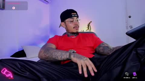 Snapshot of jordansmiith_ chatting on 02.14.25 Jordan Smith online show from 02.14.25