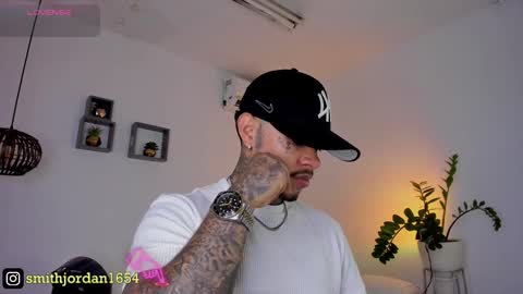 Snapshot of jordansmiith_ chatting on 02.28.25 Jordan Smith online show from 02.28.25