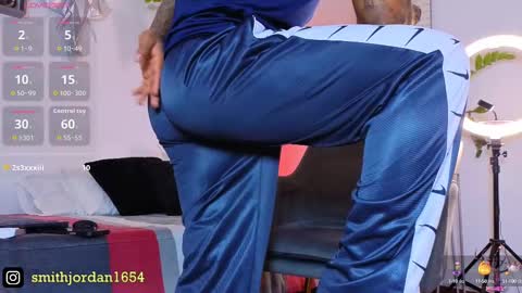 Snapshot of jordansmiith_ chatting on 10.07.25 Jordan Smith online show from 10.07.25