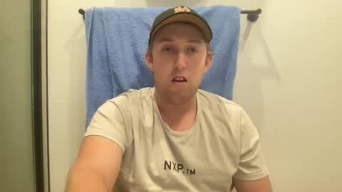 Snapshot of jorddiickzilla chatting on 11.10.25 jorddiickzilla online show from 11.10.25