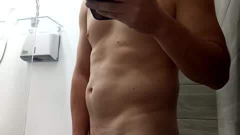 Snapshot of jorgelatino1919 chatting on 01.07.26 jorgelatino1919 online show from 01.07.26