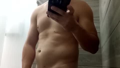 Snapshot of jorgelatino1919 chatting on 02.04.26 jorgelatino1919 online show from 02.04.26