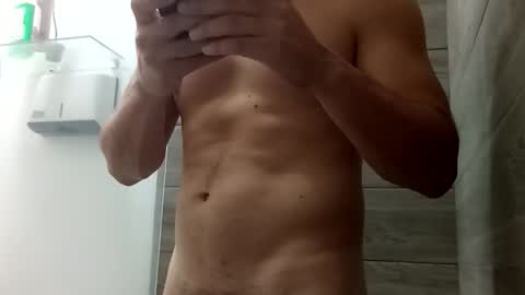 Snapshot of jorgelatino1919 chatting on 03.23.26 jorgelatino1919 online show from 03.23.26