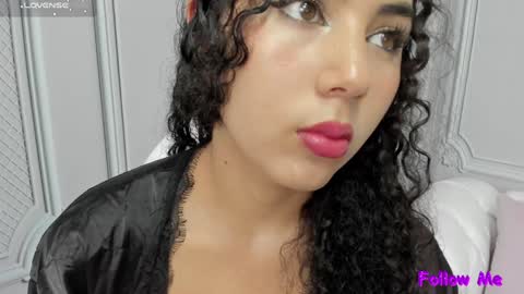 Snapshot of joselyn_sexy_ chatting on 12.29.24 Katalina online show from 12.29.24
