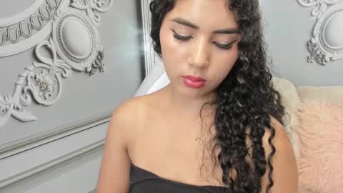 Snapshot of joselyn_sexy_ chatting on 12.31.24 Katalina online show from 12.31.24