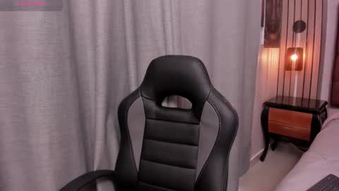 Snapshot of joselyn_sexy_ chatting on 03.03.25 Katalina online show from 03.03.25