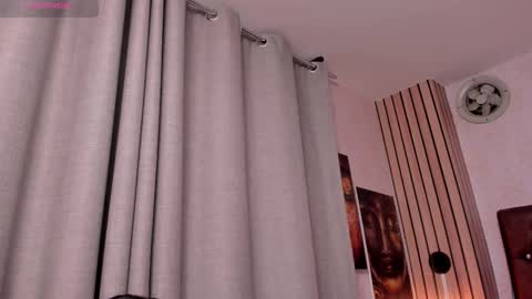 Snapshot of joselyn_sexy_ chatting on 03.04.25 Katalina online show from 03.04.25