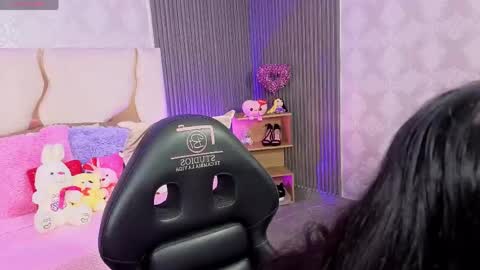 Joselyn  online show from 04.15.26