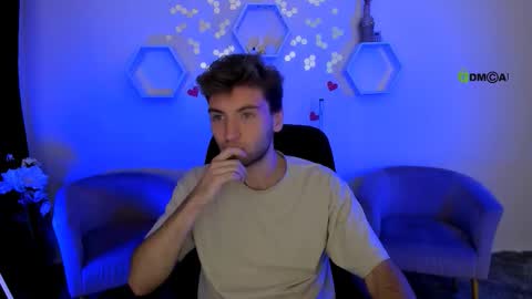 Snapshot of joseph_bear_ chatting on 09.28.25 joseph_bear_ online show from 09.28.25