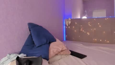 Snapshot of josephinerowe chatting on 03.26.26 Josephine online show from 03.26.26