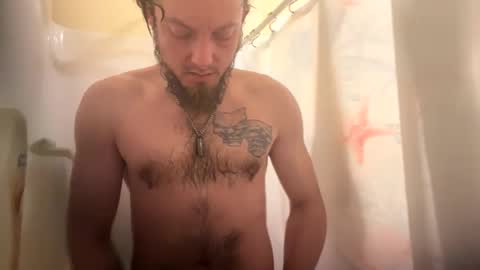 Snapshot of josephung1 chatting on 12.19.24 sissy josphine online show from 12.19.24