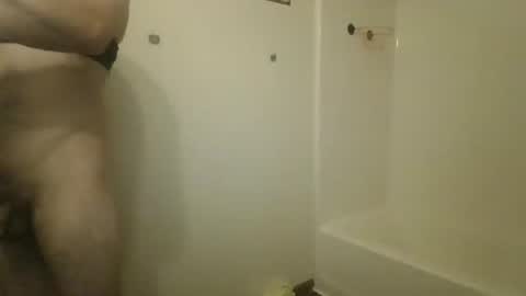 Snapshot of josephung1 chatting on 11.17.25 sissy josphine online show from 11.17.25