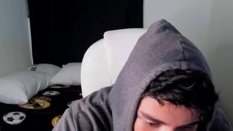 Snapshot of joshmiller_ chatting on 12.11.24 Josh online show from 12.11.24