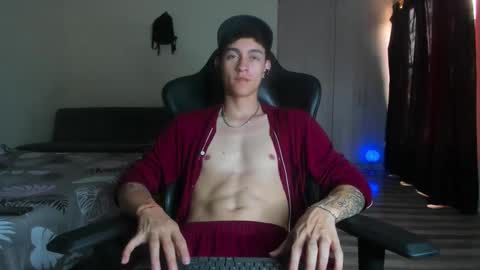 Snapshot of joshmiller_ chatting on 12.16.25 Josh online show from 12.16.25