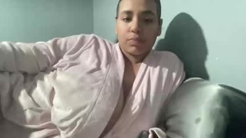 Snapshot of jousanie chatting on 09.13.25 Josousie online show from 09.13.25