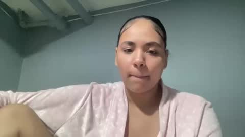 Snapshot of jousanie chatting on 09.16.25 Josousie online show from 09.16.25