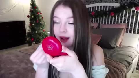 Snapshot of joyofsoul chatting on 12.18.24 Ginny online show from 12.18.24