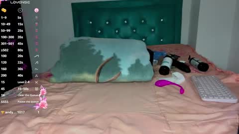    online show from 03.09.25