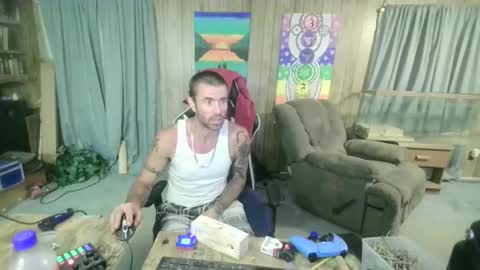 jrizzle1111 online show from 09.28.25