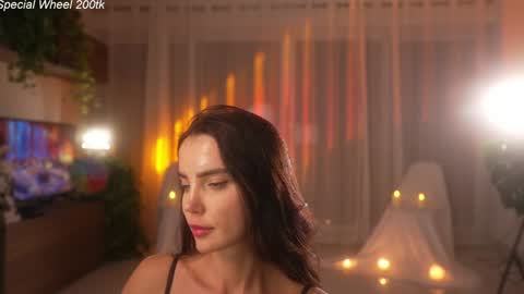 Snapshot of jseductiveart chatting on 11.15.25 Jennifer Diaz online show from 11.15.25