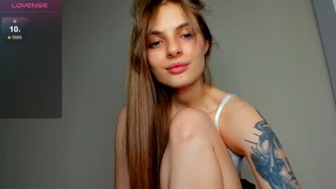 Julia and Julia online show from 01.15.25