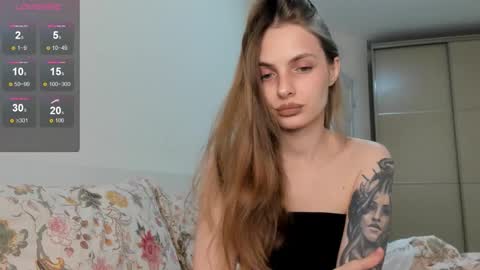 Julia and Julia online show from 10.11.25