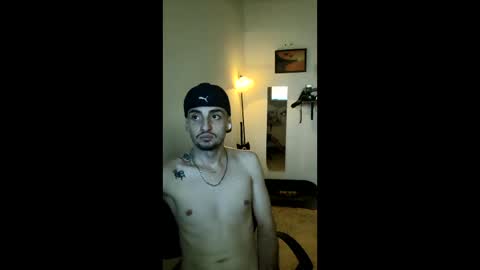 Snapshot of juan235665 chatting on 05.21.26 juan235665 online show from 05.21.26