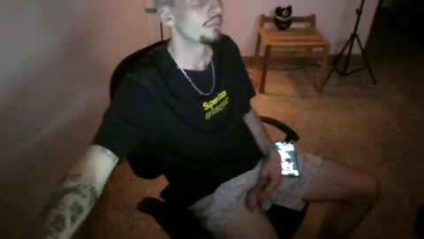 Snapshot of juan235665 chatting on 07.04.26 juan235665 online show from 07.04.26