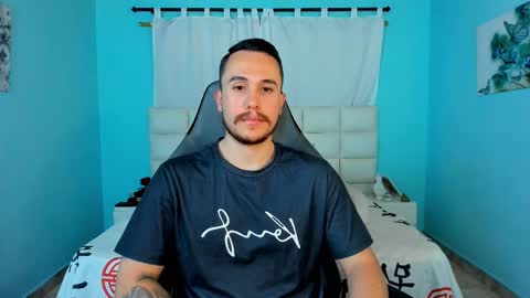 Snapshot of juan__jimenez chatting on 02.01.26 Juan online show from 02.01.26