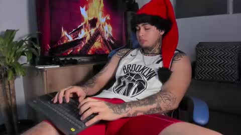 juan_alvarez18 online show from 12.03.25