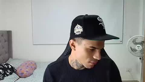 juan_gomez_1 online show from 01.15.26