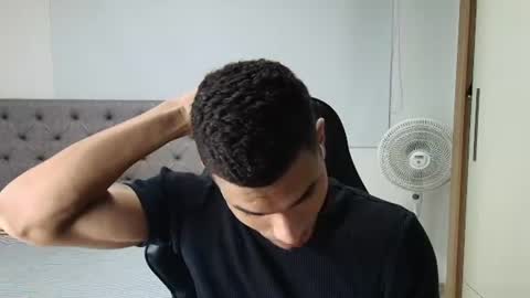 Snapshot of juan_gomez_1 chatting on 07.19.26 juan_gomez_1 online show from 07.19.26
