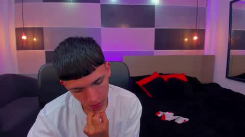 JuanSteven online show from 12.03.24