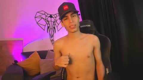 Juan Posada online show from 02.03.26