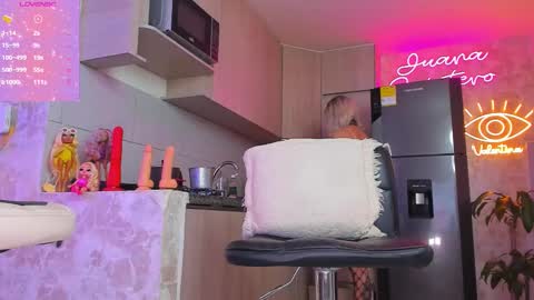 Snapshot of juana18quintero chatting on 10.29.25 JUANA VALENTINA QUINTERO independent model ONLY FANS --- Juanaquintero online show from 10.29.25