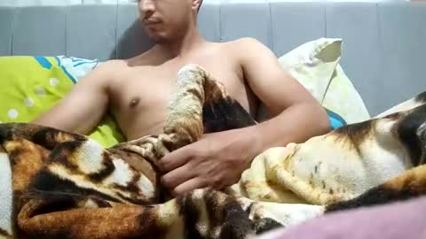 juanc23_371 online show from 04.11.26