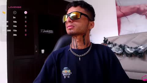 Snapshot of juancamilo66_ chatting on 12.23.24 juancamilo66_ online show from 12.23.24