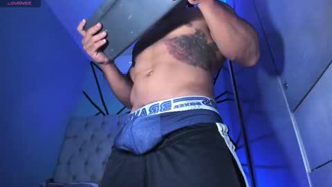 independent model online show from 03.05.26