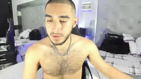 Juan Diego Uribe online show from 01.13.25